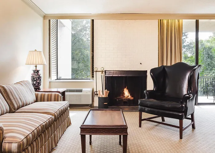 Griffin Hotel, An Official Colonial Williamsburg Hotel
