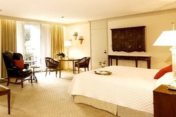 Griffin Hotel, An Official Colonial Hotel Williamsburg